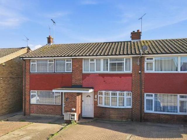 House for sale in Tilbury, Essex