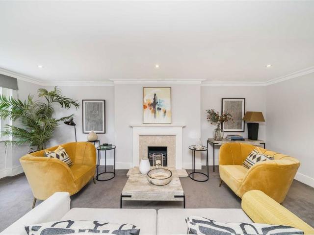 Apartment for rent in Marylebone, Greater London
