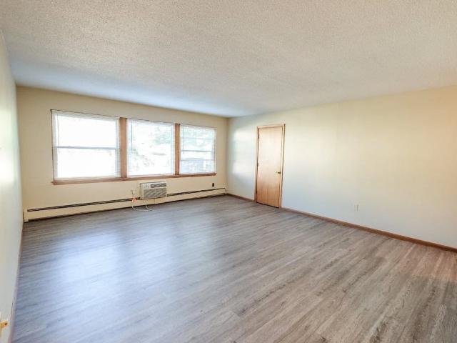 Apartment for rent in Hennepin, Minnesota