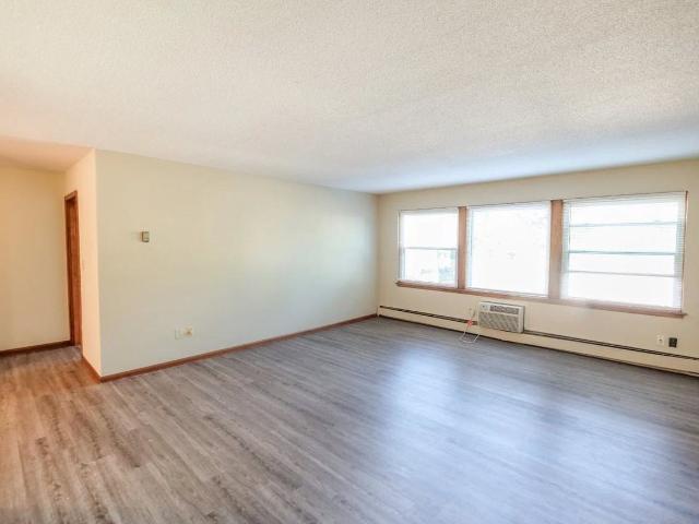 Apartment for rent in Hennepin, Minnesota
