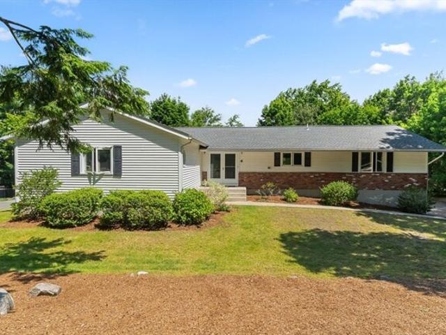 House for sale in Shrewsbury, Massachusetts