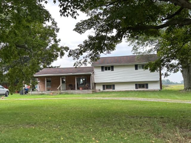 House for sale in Seneca Township, Lenawee County