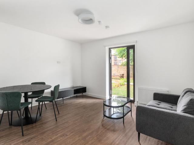 Apartment for rent in London Borough of Newham, Greater London