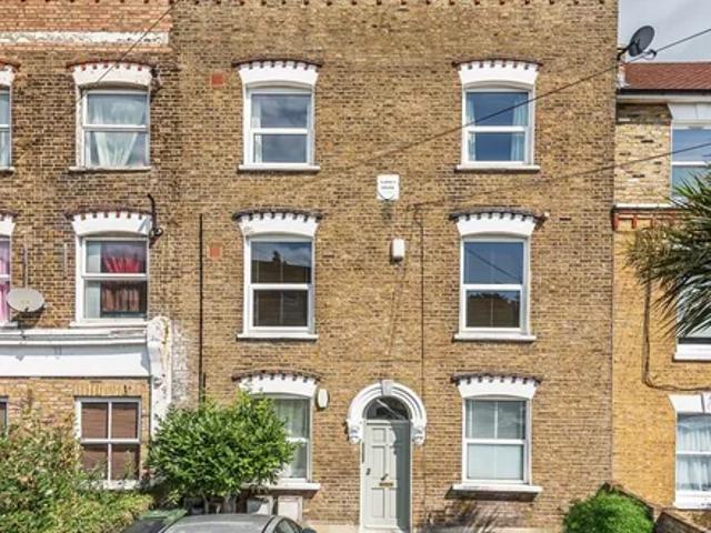 Apartment for rent in London Borough of Lewisham, Lower Sydenham