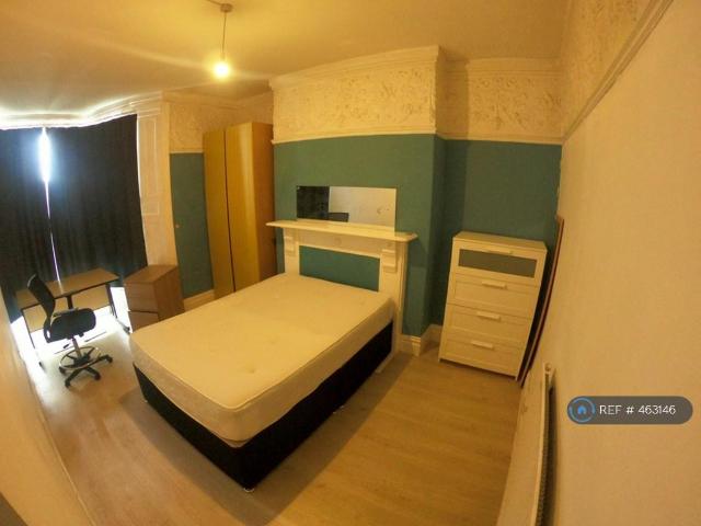 House for rent in Nangreaves, Wales