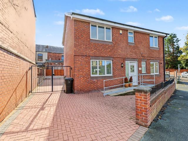House for rent in Ashton-in-Makerfield, Wigan