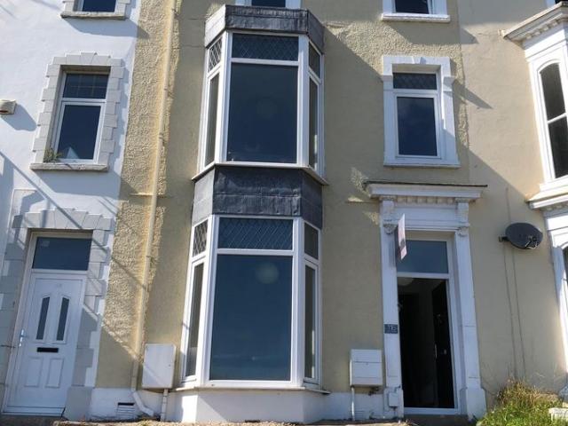 House for rent in Nangreaves, Wales