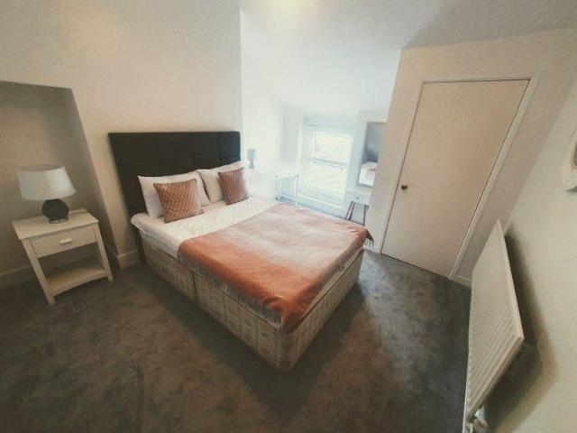 Room for rent in Nangreaves, Wales