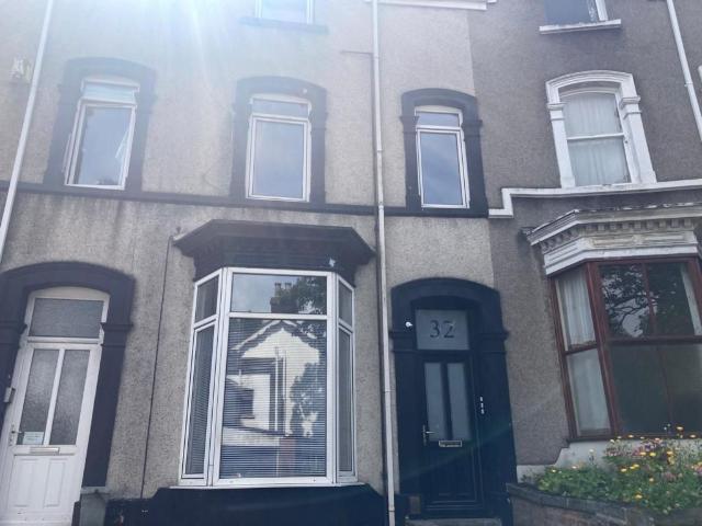 Apartment for rent in Nangreaves, Wales