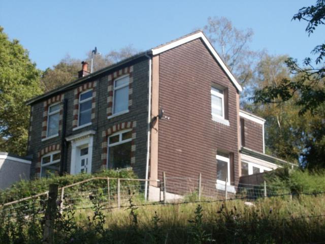 House for rent in Crynant