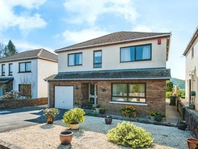 House for sale in Carmarthen, Sir Gaerfyrddin / Carmarthenshire
