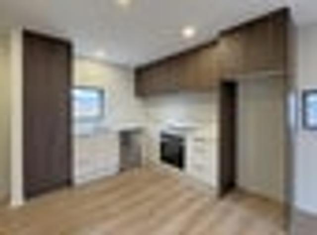 House for rent in Edgeware, Canterbury