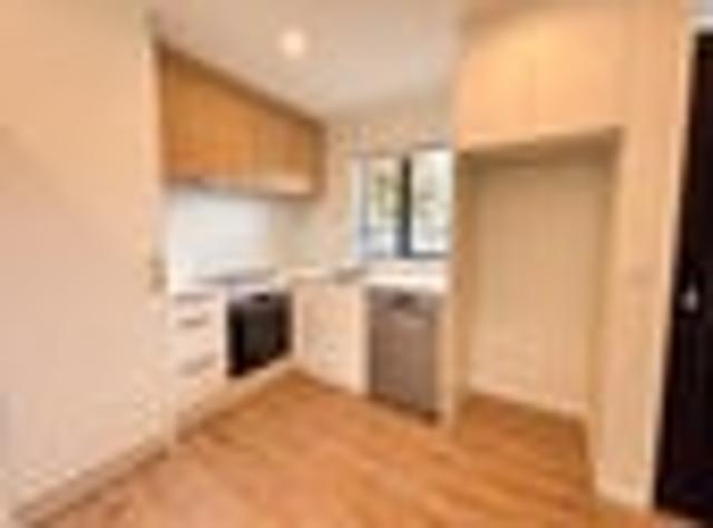 Townhouse for rent in Bishopdale, Canterbury
