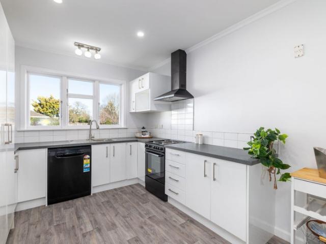 House for rent in Bryndwr, Fendalton-Waimari-Harewood Community