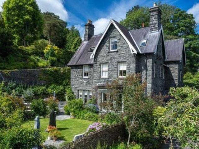 House for sale in Dolgellau, Wales