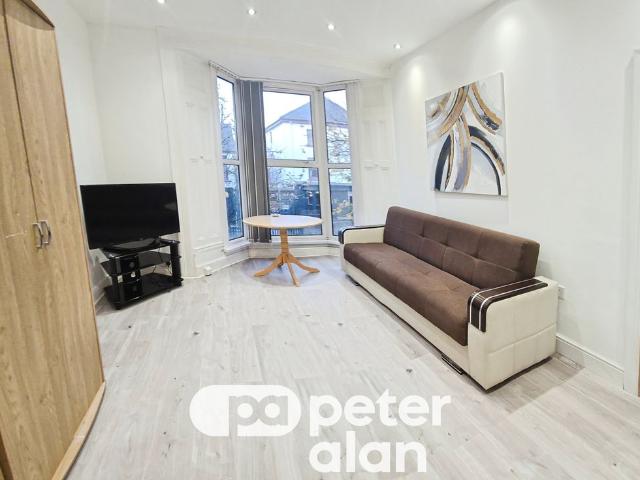 Apartment for rent in Nangreaves, Wales