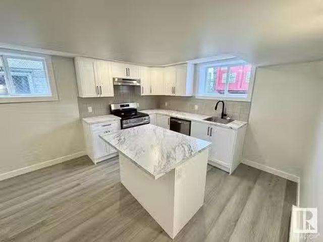 Condo for sale in Parkdale, Edmonton