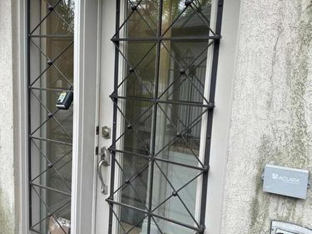 House for rent in Etobicoke