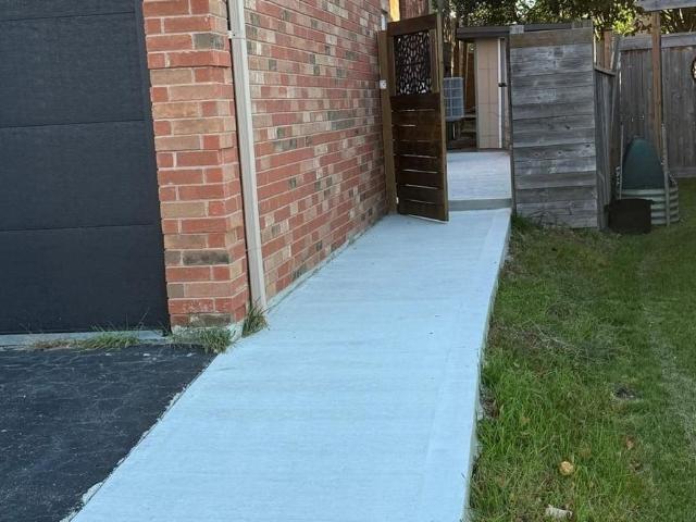 House for rent in Whitby, Golden Horseshoe
