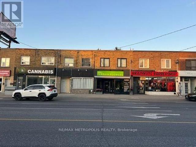 Commercial for rent in Eglinton—Lawrence, Toronto