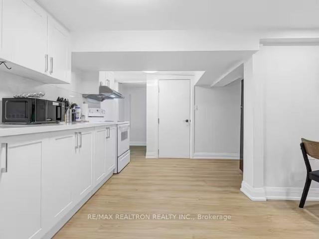 House for rent in Richmond Hill, Golden Horseshoe