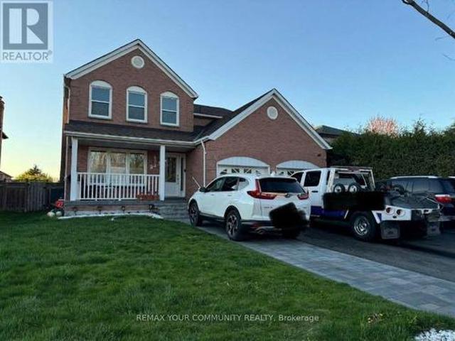 House for rent in Pickering, Golden Horseshoe