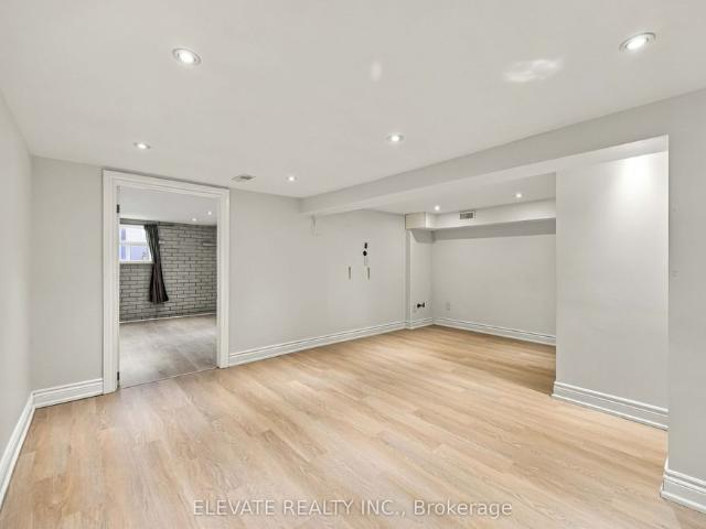 House for rent in Eglinton—Lawrence, Toronto