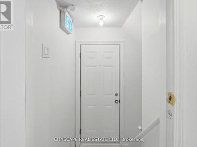 House for rent in Brampton, Golden Horseshoe