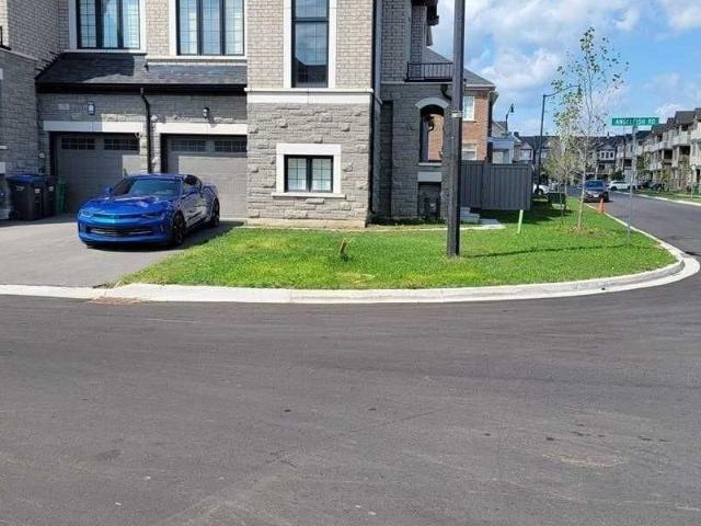 House for rent in Brampton, Golden Horseshoe