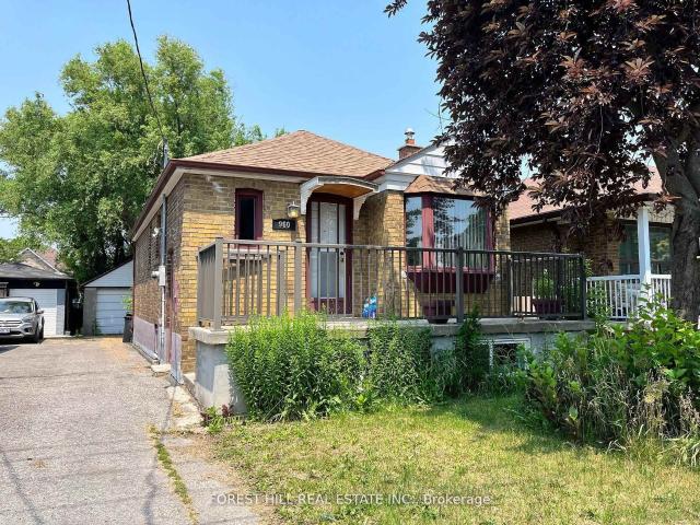 House for rent in Woburn, Ontario