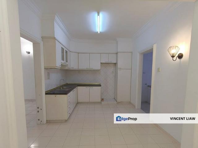House for sale in Petaling, Damansara Damai