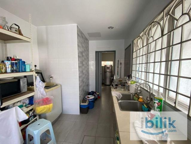 Room for rent in Petaling, Damansara Damai
