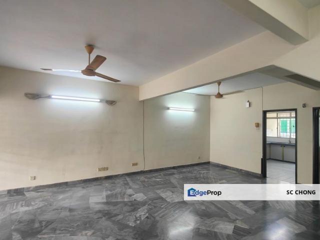 House for sale in Petaling, Damansara Damai