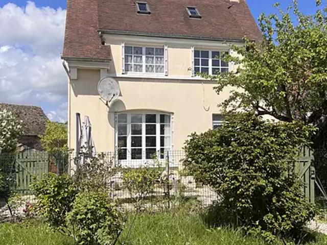 Maison vente à Dreux, Bû