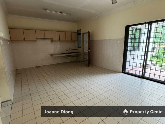 Townhouse for sale in Petaling, Damansara Damai