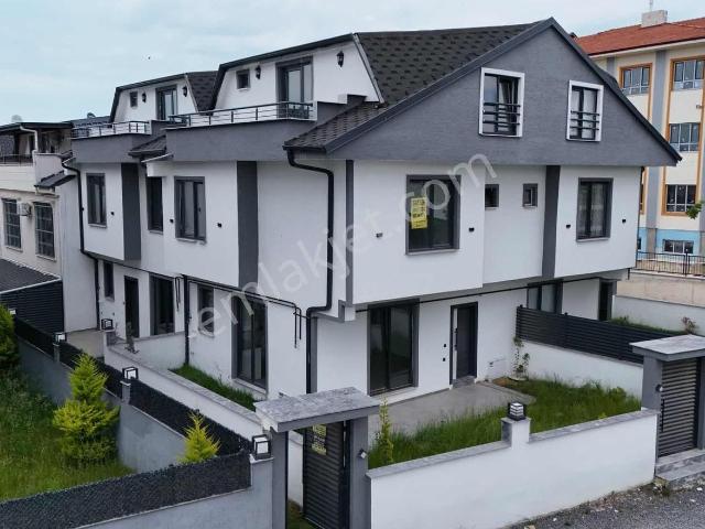 Kocaali, Sakarya içerisinde satılık Villa