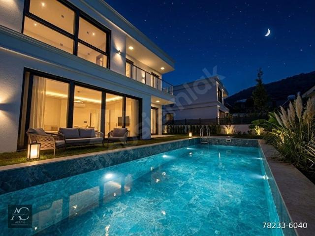 Ege, Kuşadası içerisinde satılık Villa