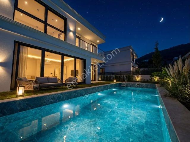 Ege, Kuşadası içerisinde satılık Villa