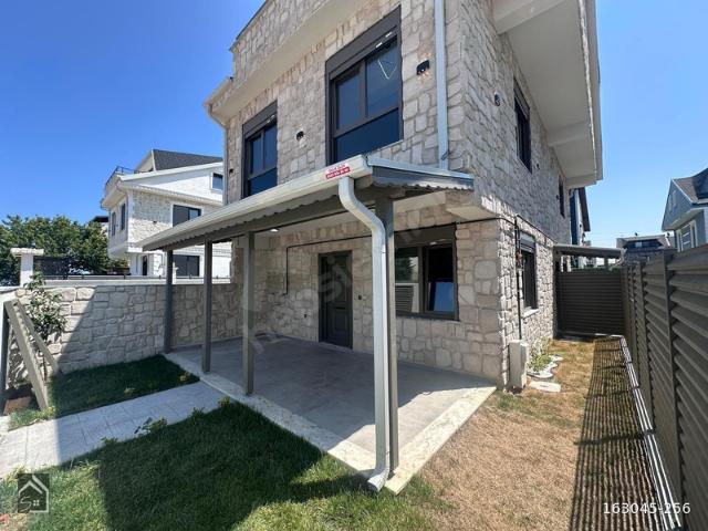 Alandere Mahallesi, Kocaali içerisinde satılık Villa
