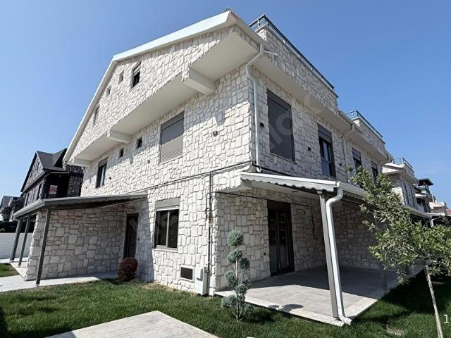 Alandere Mahallesi, Kocaali içerisinde satılık Villa