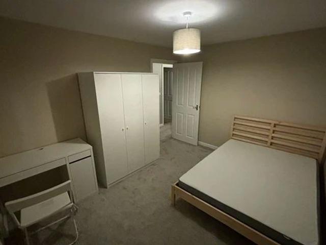 Studio for rent in Frenchay, South Gloucestershire