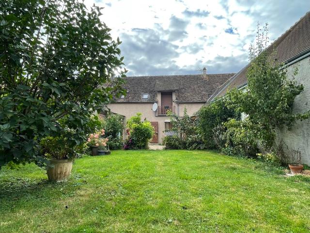 Maison location à Dreux, Bû