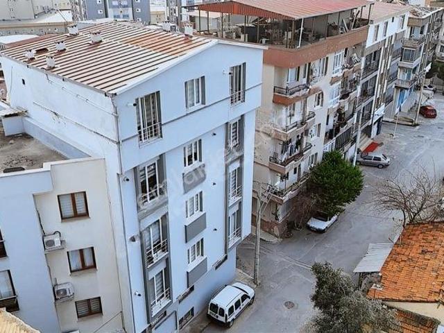 Atatürk Mahallesi, Buca içerisinde kiralık mülk