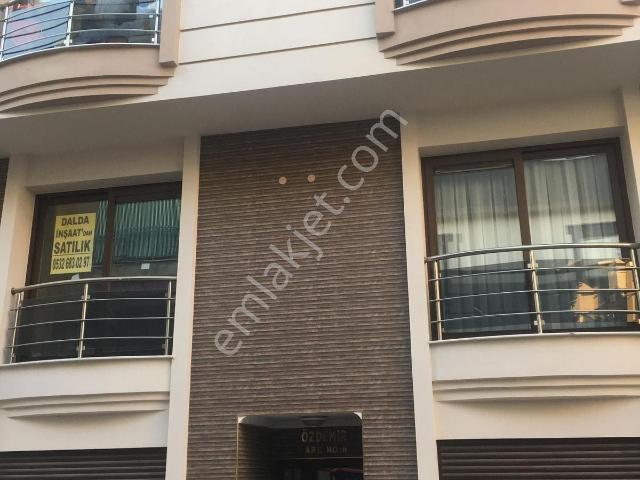 Buca, İzmir içerisinde satılık mülk