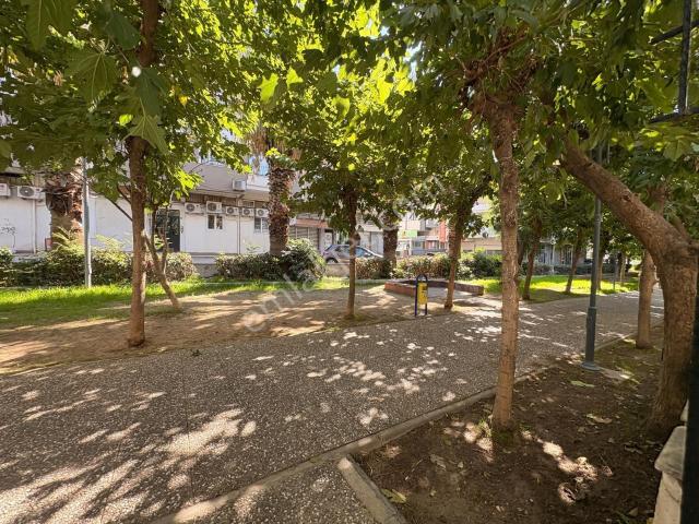 Menderes Mahallesi, Buca içerisinde kiralık mülk