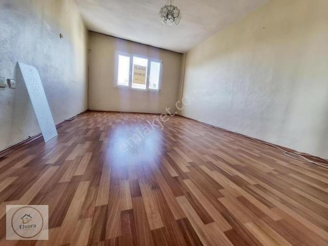 Buca, İzmir içerisinde kiralık mülk