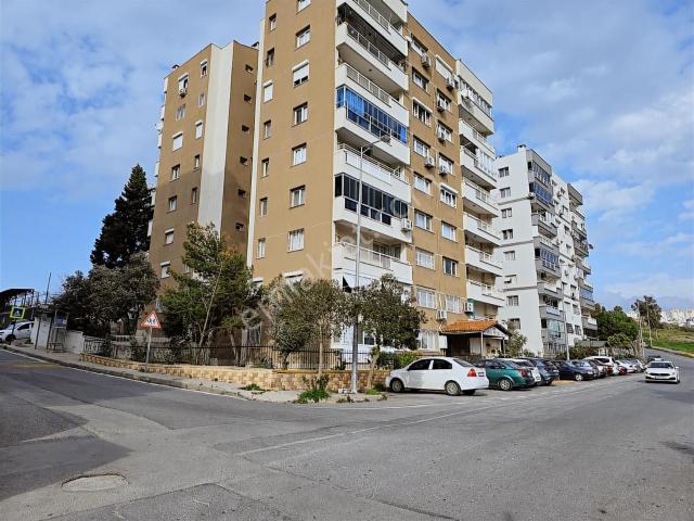 Cumhuriyet Mahallesi, Buca içerisinde satılık mülk