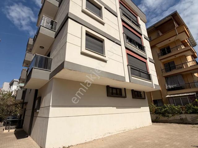 Buca, İzmir içerisinde kiralık mülk
