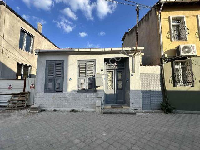 Vali Rahmi Bey Mahallesi, Buca içerisinde satılık Villa