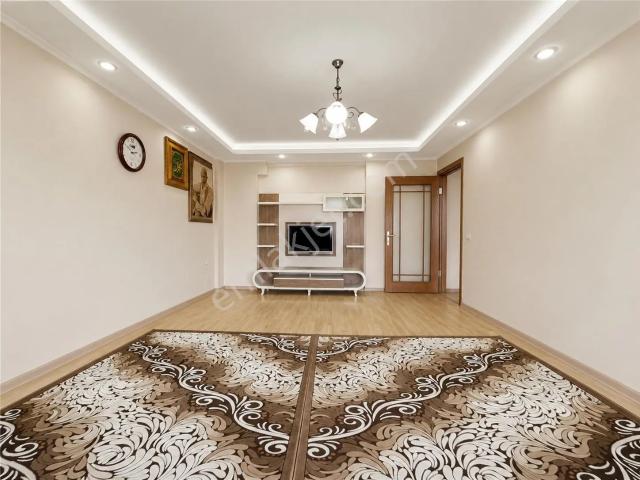 Buca, İzmir içerisinde satılık mülk